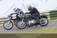 Vintage-motorcycle-club;eventdigitalimages;mallory-park;mallory-park-trackday-photographs;no-limits-trackdays;peter-wileman-photography;trackday-digital-images;trackday-photos;vmcc-festival-1000-bikes-photographs