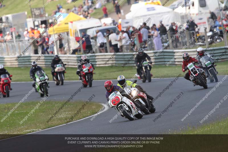 Vintage motorcycle club;eventdigitalimages;mallory park;mallory park trackday photographs;no limits trackdays;peter wileman photography;trackday digital images;trackday photos;vmcc festival 1000 bikes photographs