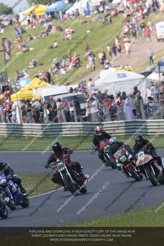 Vintage motorcycle club;eventdigitalimages;mallory park;mallory park trackday photographs;no limits trackdays;peter wileman photography;trackday digital images;trackday photos;vmcc festival 1000 bikes photographs