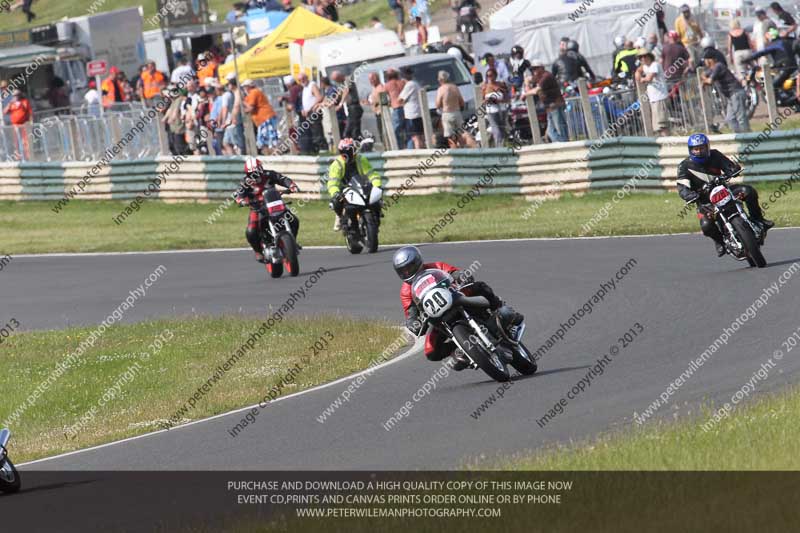 Vintage motorcycle club;eventdigitalimages;mallory park;mallory park trackday photographs;no limits trackdays;peter wileman photography;trackday digital images;trackday photos;vmcc festival 1000 bikes photographs