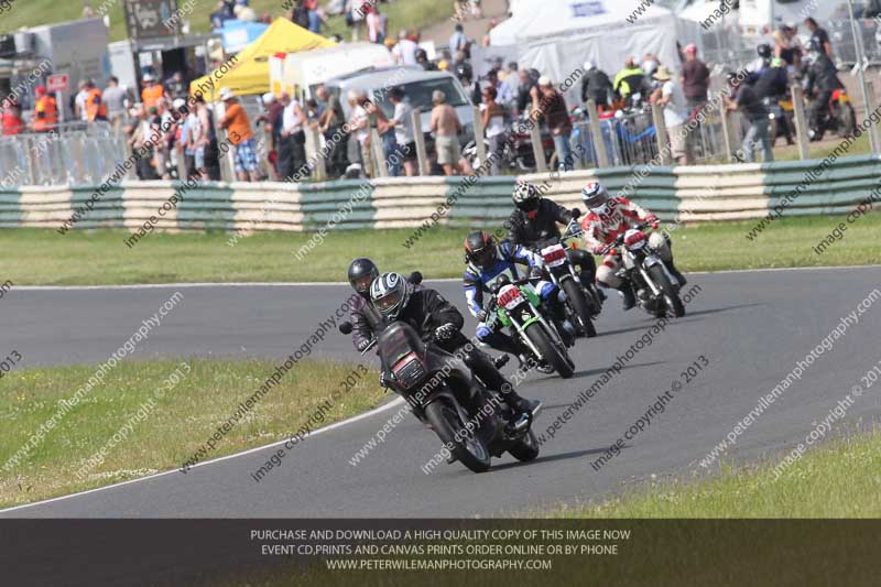 Vintage motorcycle club;eventdigitalimages;mallory park;mallory park trackday photographs;no limits trackdays;peter wileman photography;trackday digital images;trackday photos;vmcc festival 1000 bikes photographs