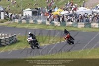 Vintage-motorcycle-club;eventdigitalimages;mallory-park;mallory-park-trackday-photographs;no-limits-trackdays;peter-wileman-photography;trackday-digital-images;trackday-photos;vmcc-festival-1000-bikes-photographs