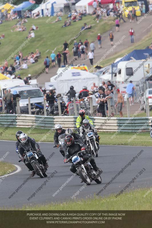 Vintage motorcycle club;eventdigitalimages;mallory park;mallory park trackday photographs;no limits trackdays;peter wileman photography;trackday digital images;trackday photos;vmcc festival 1000 bikes photographs