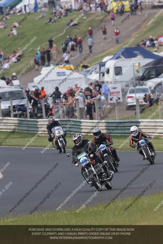 Vintage motorcycle club;eventdigitalimages;mallory park;mallory park trackday photographs;no limits trackdays;peter wileman photography;trackday digital images;trackday photos;vmcc festival 1000 bikes photographs