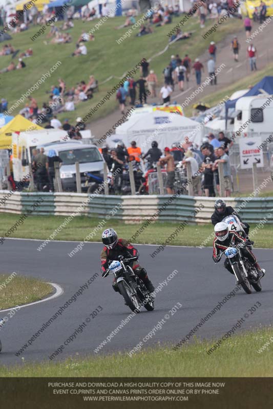 Vintage motorcycle club;eventdigitalimages;mallory park;mallory park trackday photographs;no limits trackdays;peter wileman photography;trackday digital images;trackday photos;vmcc festival 1000 bikes photographs