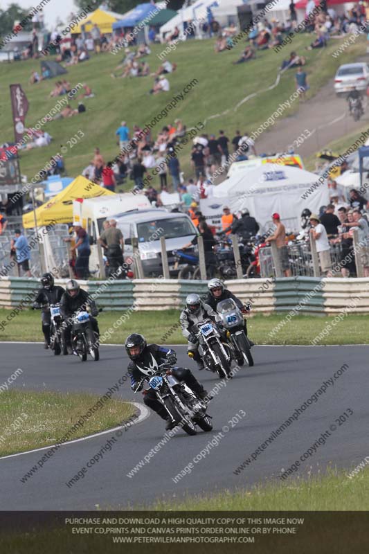 Vintage motorcycle club;eventdigitalimages;mallory park;mallory park trackday photographs;no limits trackdays;peter wileman photography;trackday digital images;trackday photos;vmcc festival 1000 bikes photographs