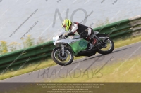 Vintage-motorcycle-club;eventdigitalimages;mallory-park;mallory-park-trackday-photographs;no-limits-trackdays;peter-wileman-photography;trackday-digital-images;trackday-photos;vmcc-festival-1000-bikes-photographs