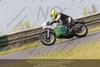 Vintage-motorcycle-club;eventdigitalimages;mallory-park;mallory-park-trackday-photographs;no-limits-trackdays;peter-wileman-photography;trackday-digital-images;trackday-photos;vmcc-festival-1000-bikes-photographs