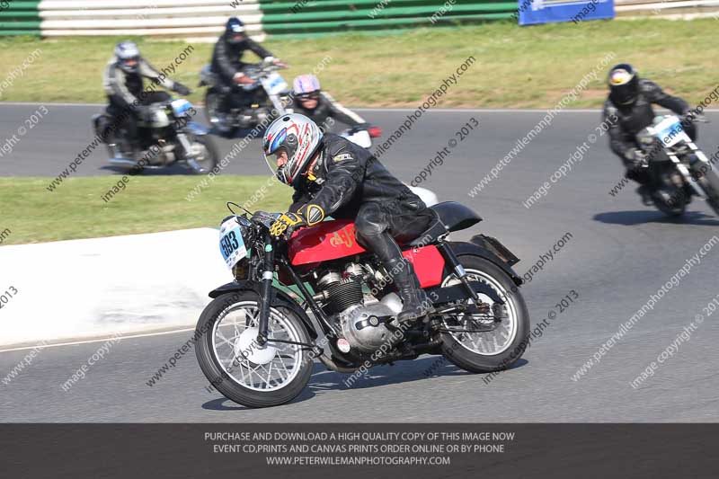 Vintage motorcycle club;eventdigitalimages;mallory park;mallory park trackday photographs;no limits trackdays;peter wileman photography;trackday digital images;trackday photos;vmcc festival 1000 bikes photographs