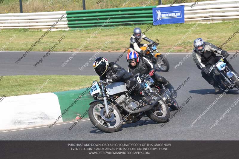 Vintage motorcycle club;eventdigitalimages;mallory park;mallory park trackday photographs;no limits trackdays;peter wileman photography;trackday digital images;trackday photos;vmcc festival 1000 bikes photographs