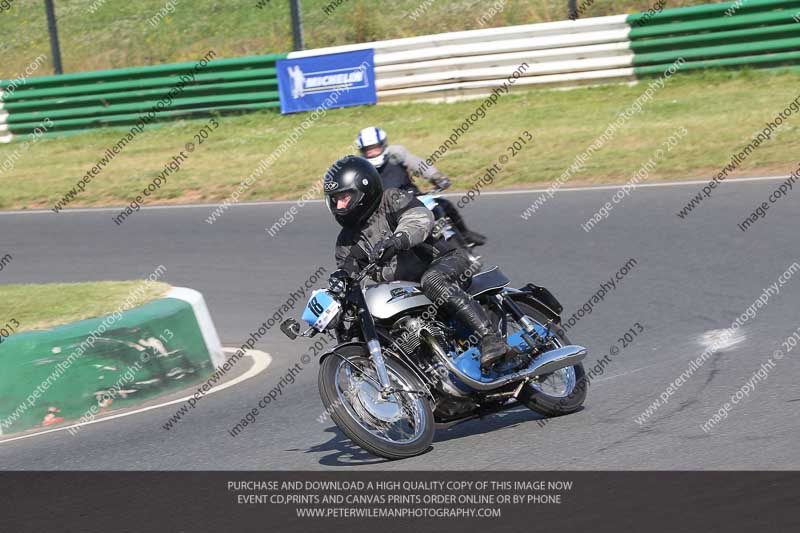 Vintage motorcycle club;eventdigitalimages;mallory park;mallory park trackday photographs;no limits trackdays;peter wileman photography;trackday digital images;trackday photos;vmcc festival 1000 bikes photographs