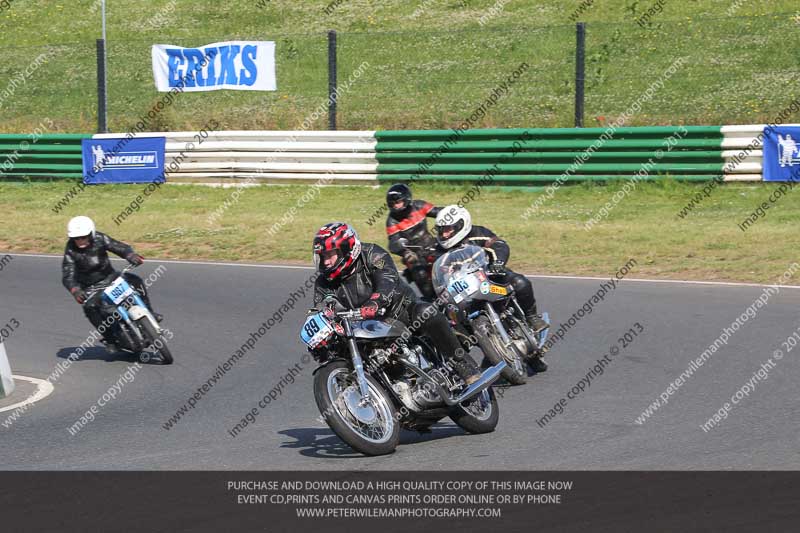 Vintage motorcycle club;eventdigitalimages;mallory park;mallory park trackday photographs;no limits trackdays;peter wileman photography;trackday digital images;trackday photos;vmcc festival 1000 bikes photographs