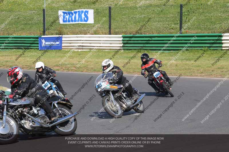 Vintage motorcycle club;eventdigitalimages;mallory park;mallory park trackday photographs;no limits trackdays;peter wileman photography;trackday digital images;trackday photos;vmcc festival 1000 bikes photographs