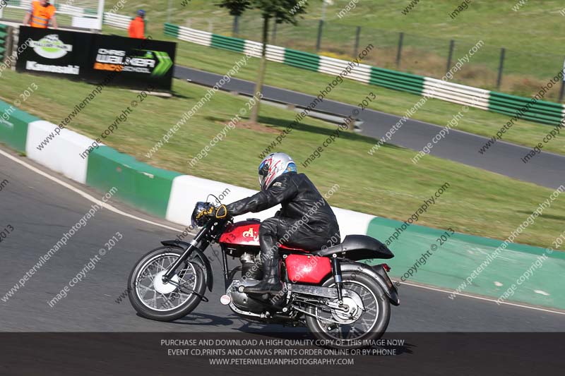Vintage motorcycle club;eventdigitalimages;mallory park;mallory park trackday photographs;no limits trackdays;peter wileman photography;trackday digital images;trackday photos;vmcc festival 1000 bikes photographs