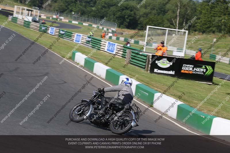 Vintage motorcycle club;eventdigitalimages;mallory park;mallory park trackday photographs;no limits trackdays;peter wileman photography;trackday digital images;trackday photos;vmcc festival 1000 bikes photographs