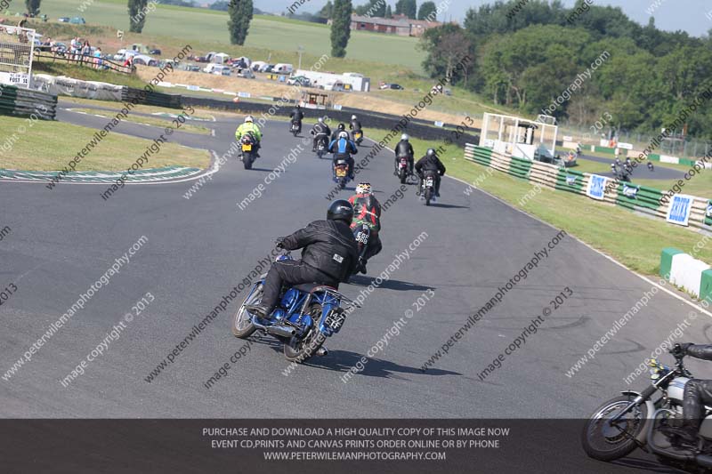 Vintage motorcycle club;eventdigitalimages;mallory park;mallory park trackday photographs;no limits trackdays;peter wileman photography;trackday digital images;trackday photos;vmcc festival 1000 bikes photographs