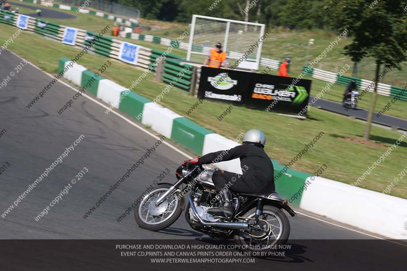 Vintage motorcycle club;eventdigitalimages;mallory park;mallory park trackday photographs;no limits trackdays;peter wileman photography;trackday digital images;trackday photos;vmcc festival 1000 bikes photographs