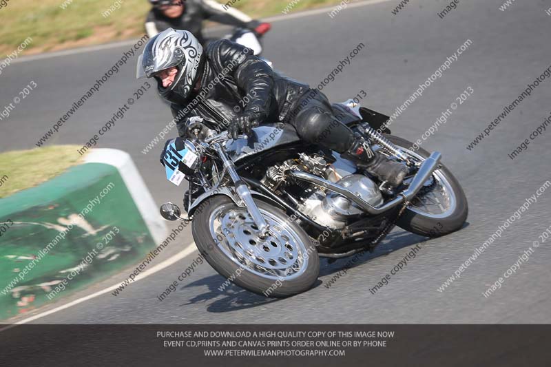 Vintage motorcycle club;eventdigitalimages;mallory park;mallory park trackday photographs;no limits trackdays;peter wileman photography;trackday digital images;trackday photos;vmcc festival 1000 bikes photographs