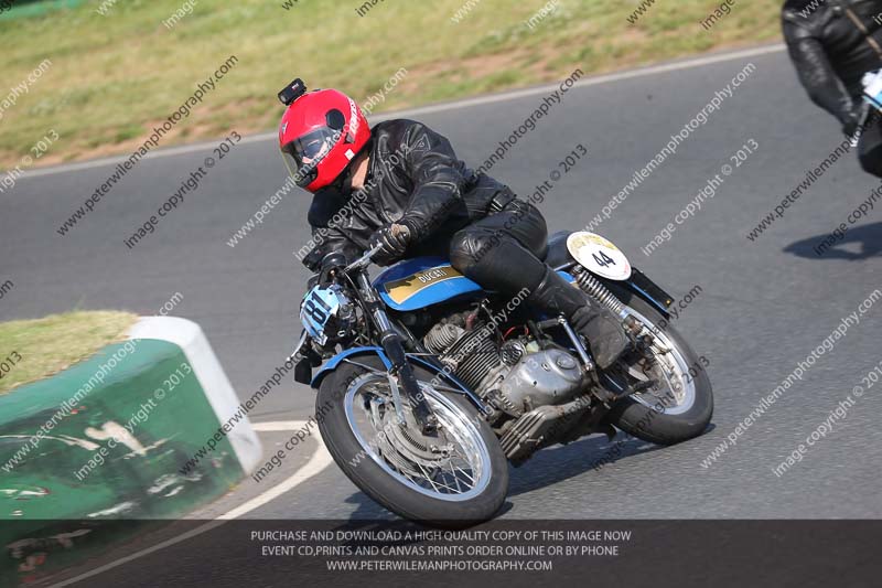 Vintage motorcycle club;eventdigitalimages;mallory park;mallory park trackday photographs;no limits trackdays;peter wileman photography;trackday digital images;trackday photos;vmcc festival 1000 bikes photographs