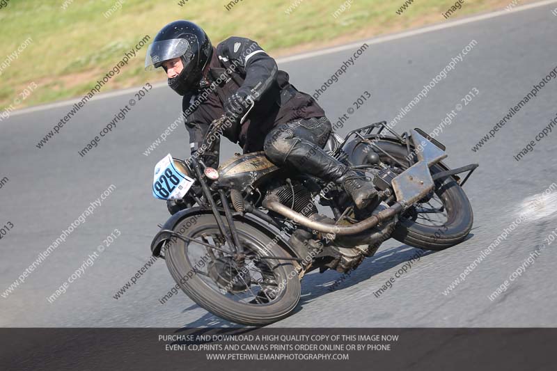 Vintage motorcycle club;eventdigitalimages;mallory park;mallory park trackday photographs;no limits trackdays;peter wileman photography;trackday digital images;trackday photos;vmcc festival 1000 bikes photographs
