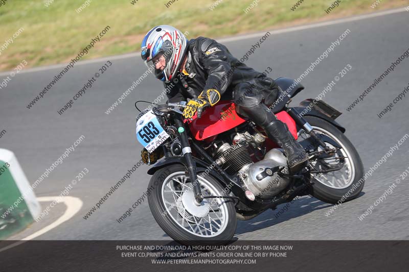 Vintage motorcycle club;eventdigitalimages;mallory park;mallory park trackday photographs;no limits trackdays;peter wileman photography;trackday digital images;trackday photos;vmcc festival 1000 bikes photographs