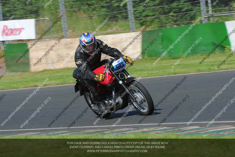Vintage motorcycle club;eventdigitalimages;mallory park;mallory park trackday photographs;no limits trackdays;peter wileman photography;trackday digital images;trackday photos;vmcc festival 1000 bikes photographs