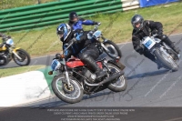 Vintage-motorcycle-club;eventdigitalimages;mallory-park;mallory-park-trackday-photographs;no-limits-trackdays;peter-wileman-photography;trackday-digital-images;trackday-photos;vmcc-festival-1000-bikes-photographs