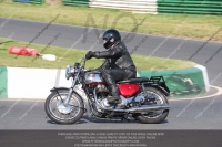 Vintage-motorcycle-club;eventdigitalimages;mallory-park;mallory-park-trackday-photographs;no-limits-trackdays;peter-wileman-photography;trackday-digital-images;trackday-photos;vmcc-festival-1000-bikes-photographs