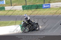 Vintage-motorcycle-club;eventdigitalimages;mallory-park;mallory-park-trackday-photographs;no-limits-trackdays;peter-wileman-photography;trackday-digital-images;trackday-photos;vmcc-festival-1000-bikes-photographs