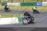 Vintage-motorcycle-club;eventdigitalimages;mallory-park;mallory-park-trackday-photographs;no-limits-trackdays;peter-wileman-photography;trackday-digital-images;trackday-photos;vmcc-festival-1000-bikes-photographs