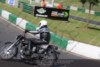 Vintage-motorcycle-club;eventdigitalimages;mallory-park;mallory-park-trackday-photographs;no-limits-trackdays;peter-wileman-photography;trackday-digital-images;trackday-photos;vmcc-festival-1000-bikes-photographs