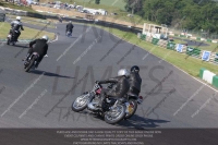 Vintage-motorcycle-club;eventdigitalimages;mallory-park;mallory-park-trackday-photographs;no-limits-trackdays;peter-wileman-photography;trackday-digital-images;trackday-photos;vmcc-festival-1000-bikes-photographs