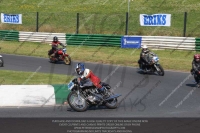 Vintage-motorcycle-club;eventdigitalimages;mallory-park;mallory-park-trackday-photographs;no-limits-trackdays;peter-wileman-photography;trackday-digital-images;trackday-photos;vmcc-festival-1000-bikes-photographs