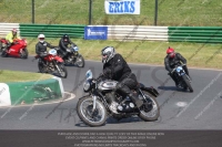 Vintage-motorcycle-club;eventdigitalimages;mallory-park;mallory-park-trackday-photographs;no-limits-trackdays;peter-wileman-photography;trackday-digital-images;trackday-photos;vmcc-festival-1000-bikes-photographs