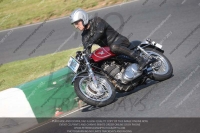 Vintage-motorcycle-club;eventdigitalimages;mallory-park;mallory-park-trackday-photographs;no-limits-trackdays;peter-wileman-photography;trackday-digital-images;trackday-photos;vmcc-festival-1000-bikes-photographs