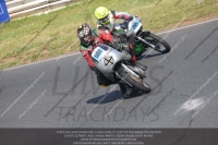 Vintage-motorcycle-club;eventdigitalimages;mallory-park;mallory-park-trackday-photographs;no-limits-trackdays;peter-wileman-photography;trackday-digital-images;trackday-photos;vmcc-festival-1000-bikes-photographs