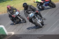 Vintage-motorcycle-club;eventdigitalimages;mallory-park;mallory-park-trackday-photographs;no-limits-trackdays;peter-wileman-photography;trackday-digital-images;trackday-photos;vmcc-festival-1000-bikes-photographs
