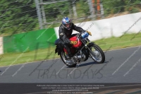Vintage-motorcycle-club;eventdigitalimages;mallory-park;mallory-park-trackday-photographs;no-limits-trackdays;peter-wileman-photography;trackday-digital-images;trackday-photos;vmcc-festival-1000-bikes-photographs