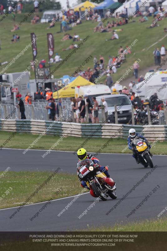 Vintage motorcycle club;eventdigitalimages;mallory park;mallory park trackday photographs;no limits trackdays;peter wileman photography;trackday digital images;trackday photos;vmcc festival 1000 bikes photographs