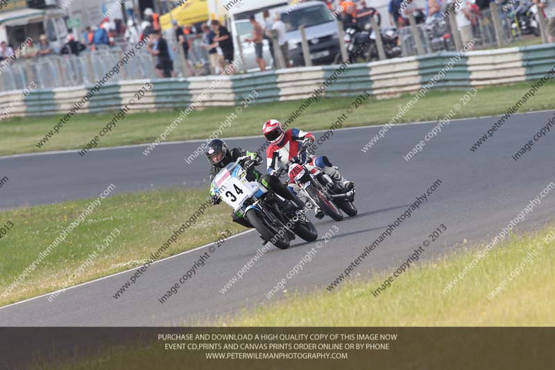 Vintage motorcycle club;eventdigitalimages;mallory park;mallory park trackday photographs;no limits trackdays;peter wileman photography;trackday digital images;trackday photos;vmcc festival 1000 bikes photographs