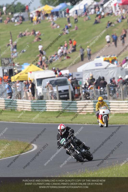 Vintage motorcycle club;eventdigitalimages;mallory park;mallory park trackday photographs;no limits trackdays;peter wileman photography;trackday digital images;trackday photos;vmcc festival 1000 bikes photographs