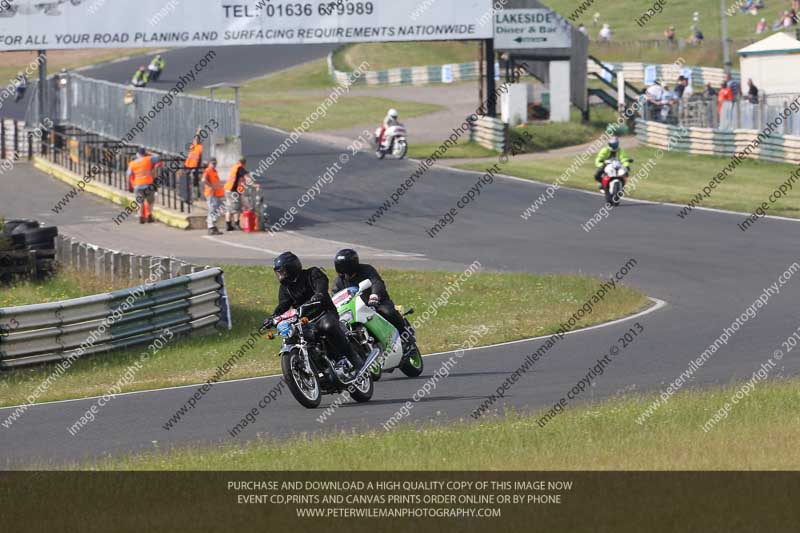 Vintage motorcycle club;eventdigitalimages;mallory park;mallory park trackday photographs;no limits trackdays;peter wileman photography;trackday digital images;trackday photos;vmcc festival 1000 bikes photographs