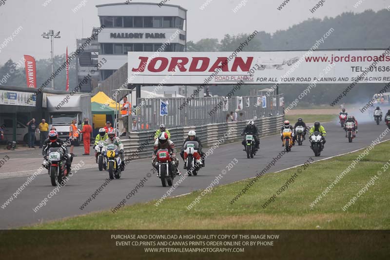 Vintage motorcycle club;eventdigitalimages;mallory park;mallory park trackday photographs;no limits trackdays;peter wileman photography;trackday digital images;trackday photos;vmcc festival 1000 bikes photographs