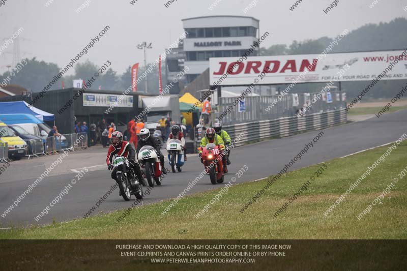 Vintage motorcycle club;eventdigitalimages;mallory park;mallory park trackday photographs;no limits trackdays;peter wileman photography;trackday digital images;trackday photos;vmcc festival 1000 bikes photographs