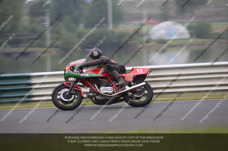 Vintage motorcycle club;eventdigitalimages;mallory park;mallory park trackday photographs;no limits trackdays;peter wileman photography;trackday digital images;trackday photos;vmcc festival 1000 bikes photographs