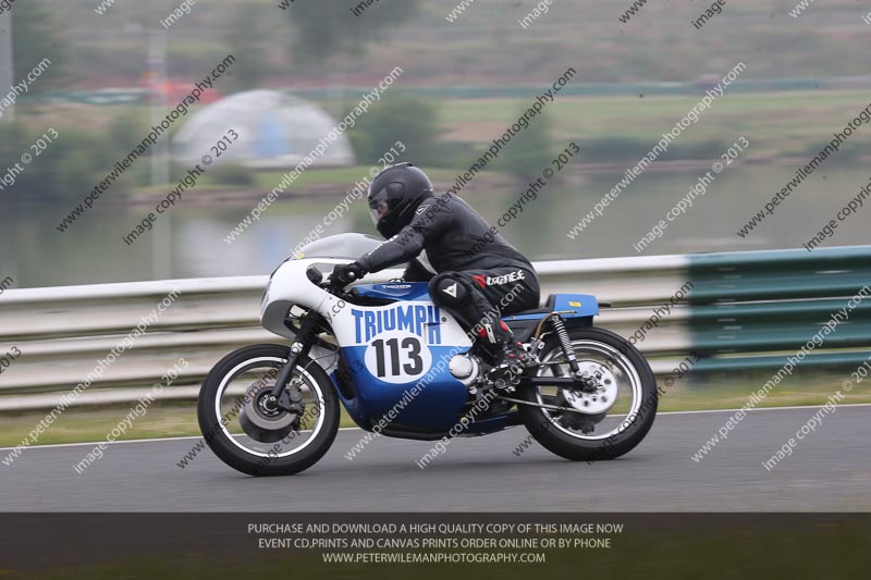 Vintage motorcycle club;eventdigitalimages;mallory park;mallory park trackday photographs;no limits trackdays;peter wileman photography;trackday digital images;trackday photos;vmcc festival 1000 bikes photographs