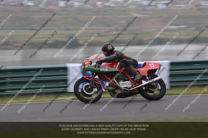 Vintage motorcycle club;eventdigitalimages;mallory park;mallory park trackday photographs;no limits trackdays;peter wileman photography;trackday digital images;trackday photos;vmcc festival 1000 bikes photographs