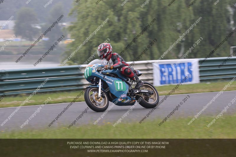 Vintage motorcycle club;eventdigitalimages;mallory park;mallory park trackday photographs;no limits trackdays;peter wileman photography;trackday digital images;trackday photos;vmcc festival 1000 bikes photographs