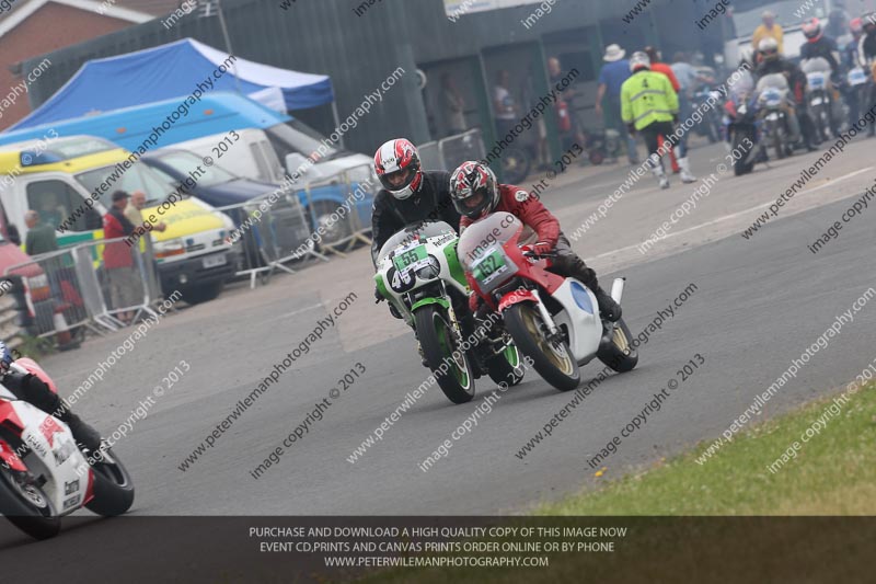 Vintage motorcycle club;eventdigitalimages;mallory park;mallory park trackday photographs;no limits trackdays;peter wileman photography;trackday digital images;trackday photos;vmcc festival 1000 bikes photographs