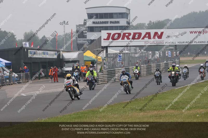 Vintage motorcycle club;eventdigitalimages;mallory park;mallory park trackday photographs;no limits trackdays;peter wileman photography;trackday digital images;trackday photos;vmcc festival 1000 bikes photographs